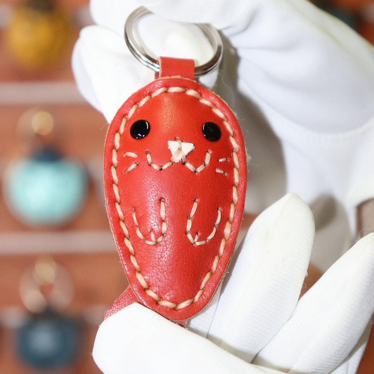 本革キャラクターキーホルダー2　コンパクトでかわいい革製キーフォルダー　プレゼント用にピッタシ2 | 2枚目